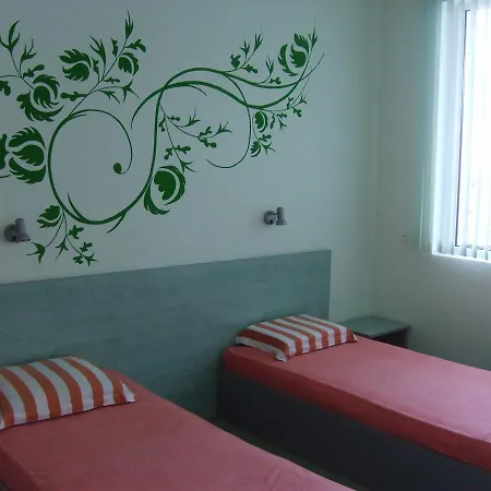 Guest Avalon Varna